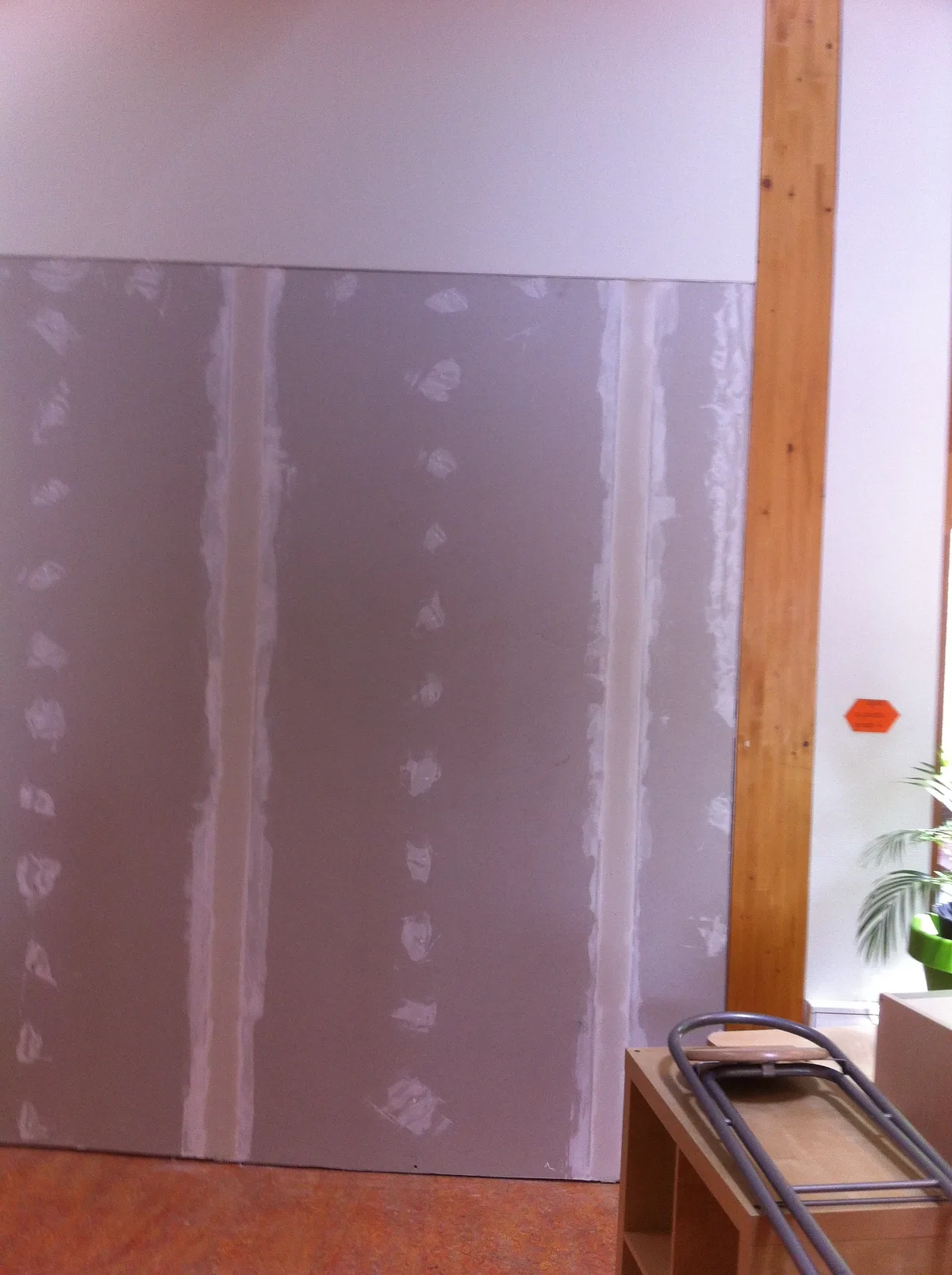 Nieuwe wanden in de Brede School in Maurik
